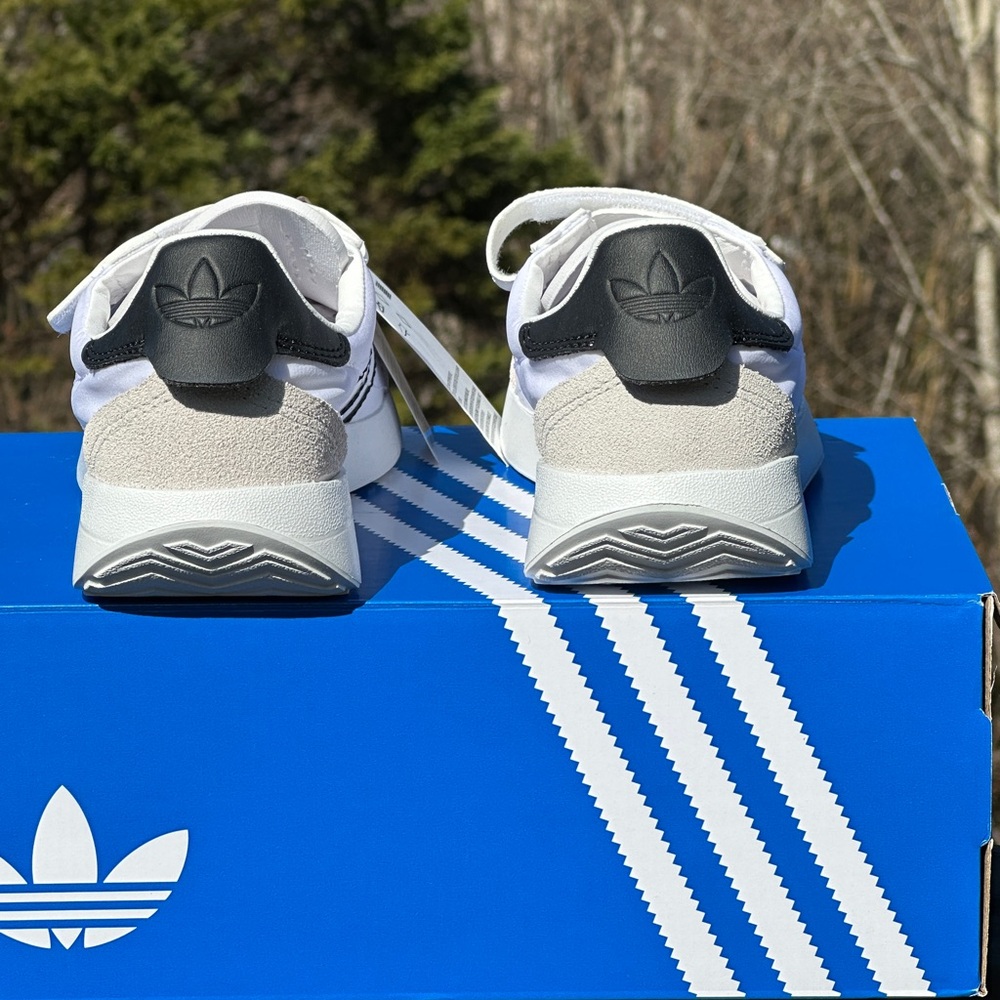 Adidas Country XLG CF Kids Casual Sneakers 11C 2Y White Grey Black Youth GS NEW - Picture 5 of 10